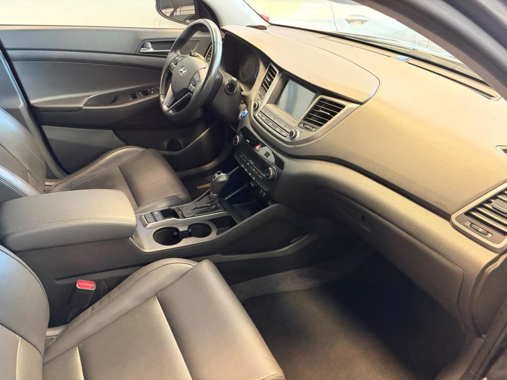 HYUNDAI Tucson - Foto