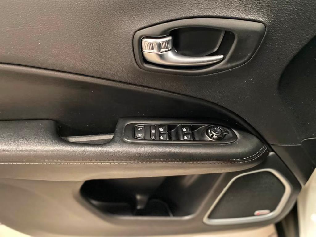 JEEP Compass - Foto