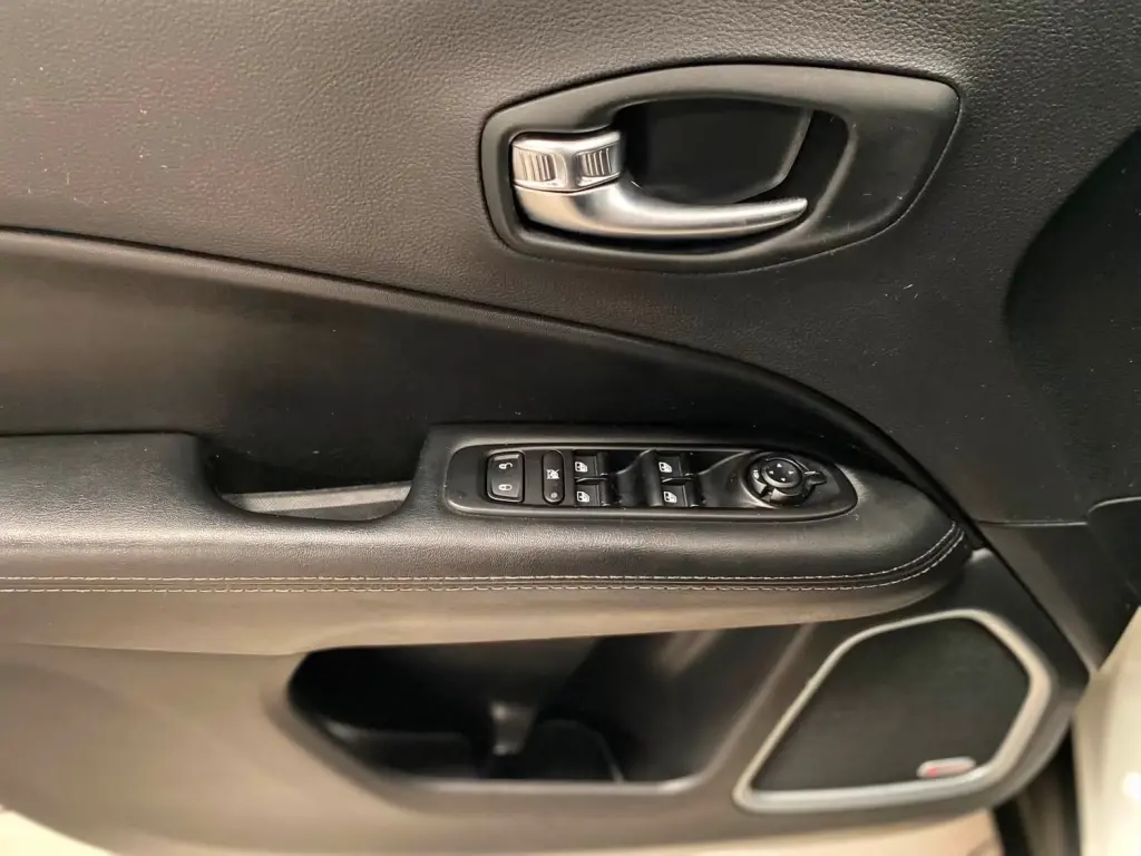 JEEP Compass - Foto