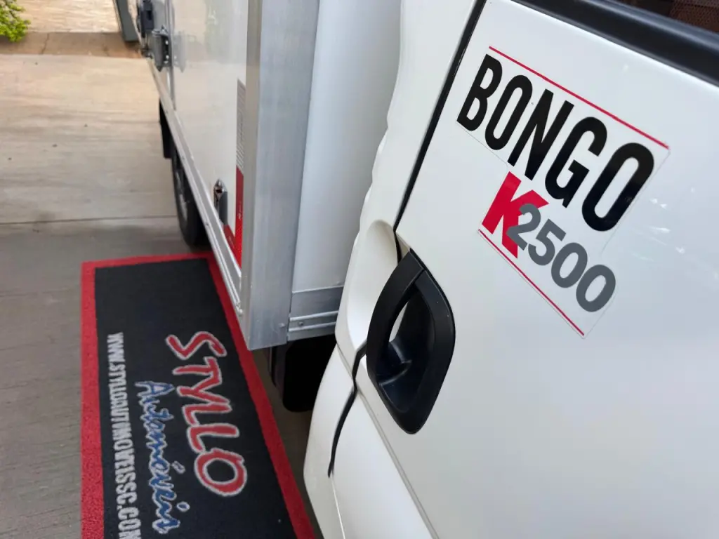 KIA Bongo - Foto