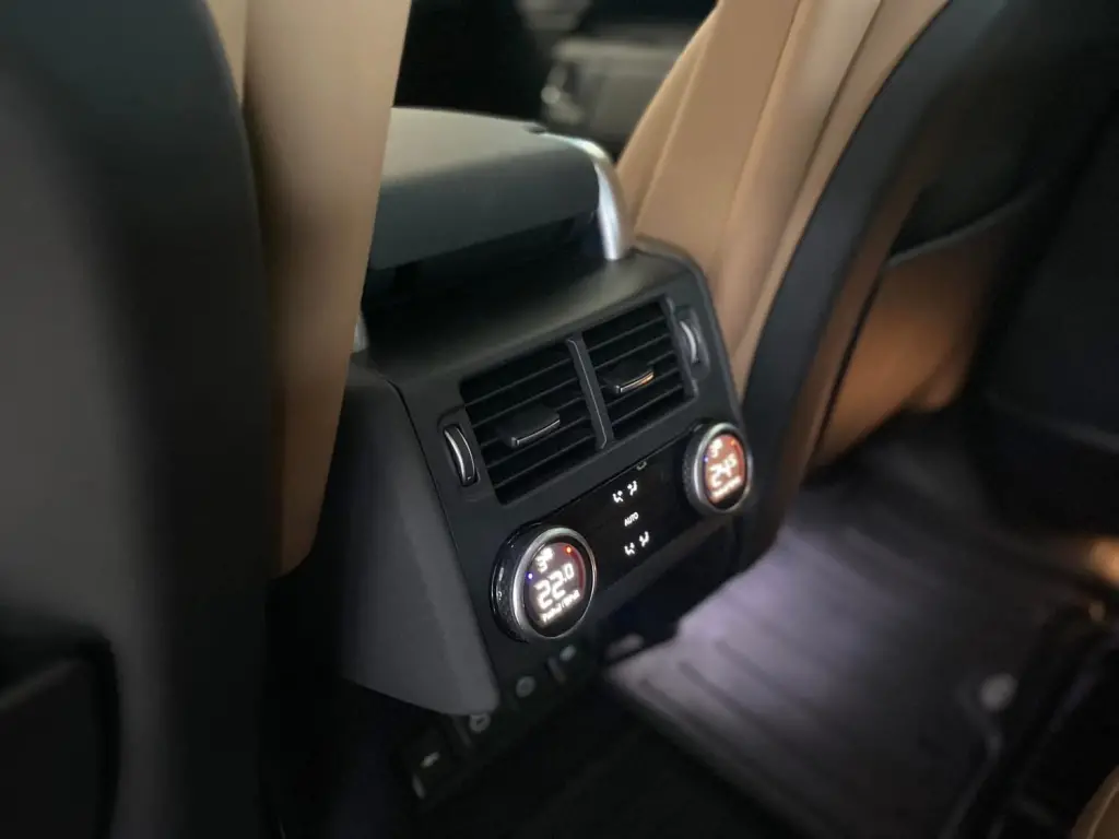 LAND ROVER Discovery - Foto