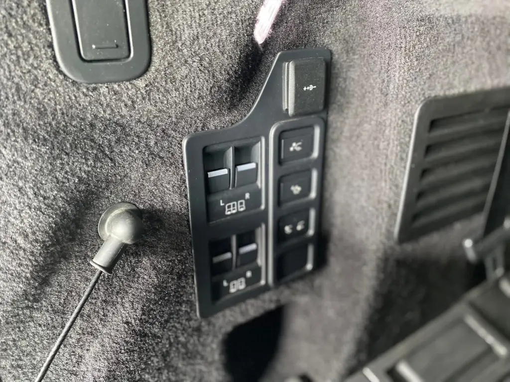 LAND ROVER Discovery - Foto