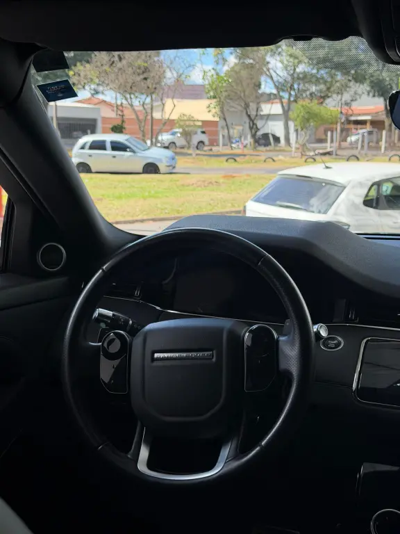 LAND ROVER Range Rover Velar - Foto
