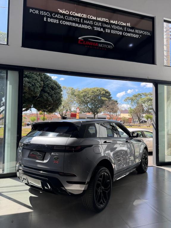 LAND ROVER Range Rover Velar - Foto