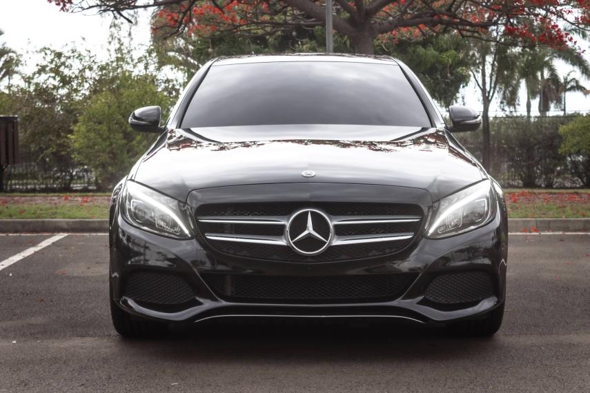 MERCEDES-BENZ C 180 - Miniatura