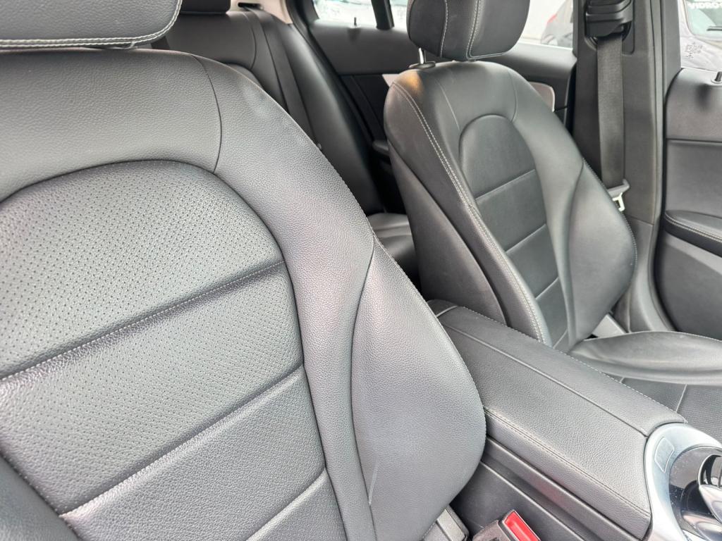 MERCEDES-BENZ C 180 - Foto