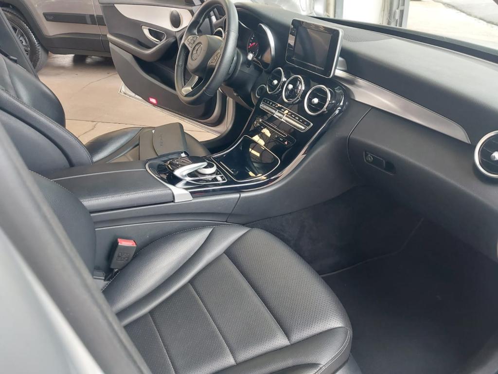 MERCEDES-BENZ C 180 - Foto