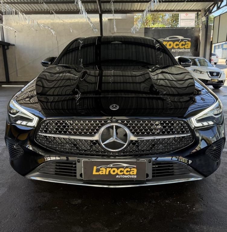 MERCEDES-BENZ CLA 200 - Foto