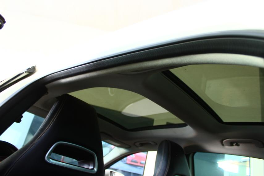 MERCEDES-BENZ GLA 200 - Foto