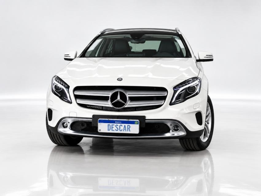 MERCEDES-BENZ GLA 200 - Foto