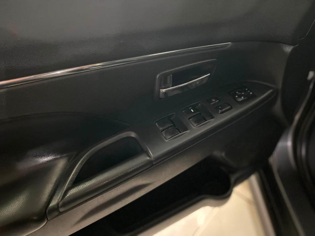 MITSUBISHI ASX - Foto
