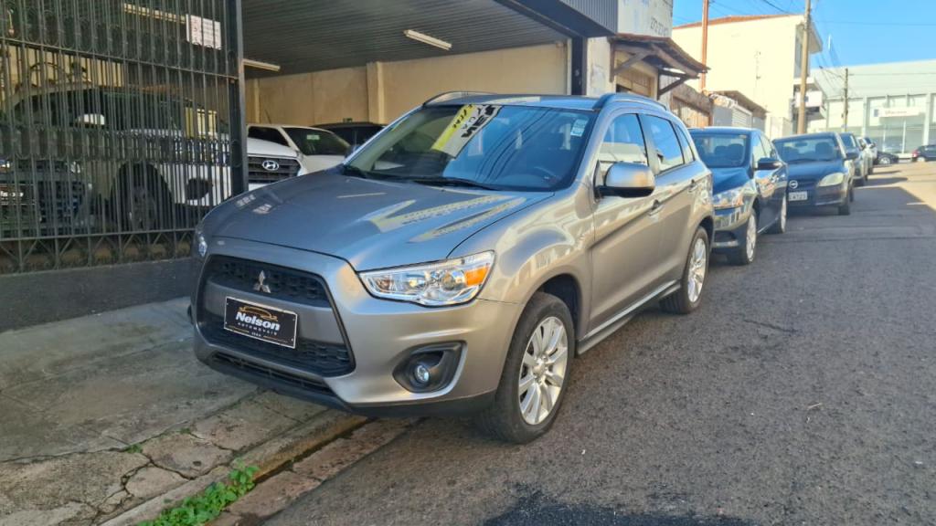 MITSUBISHI ASX - Foto
