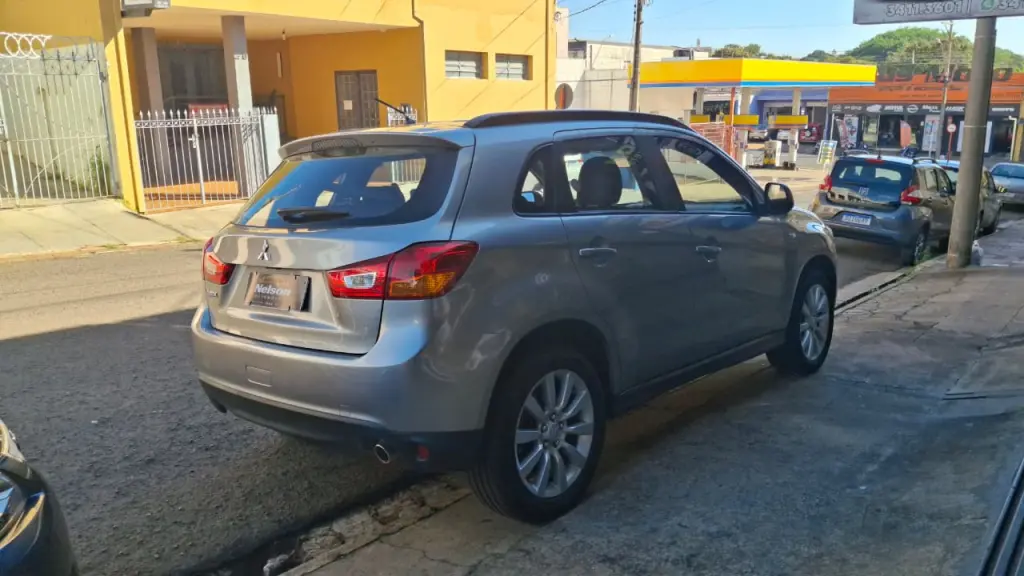 MITSUBISHI ASX - Foto