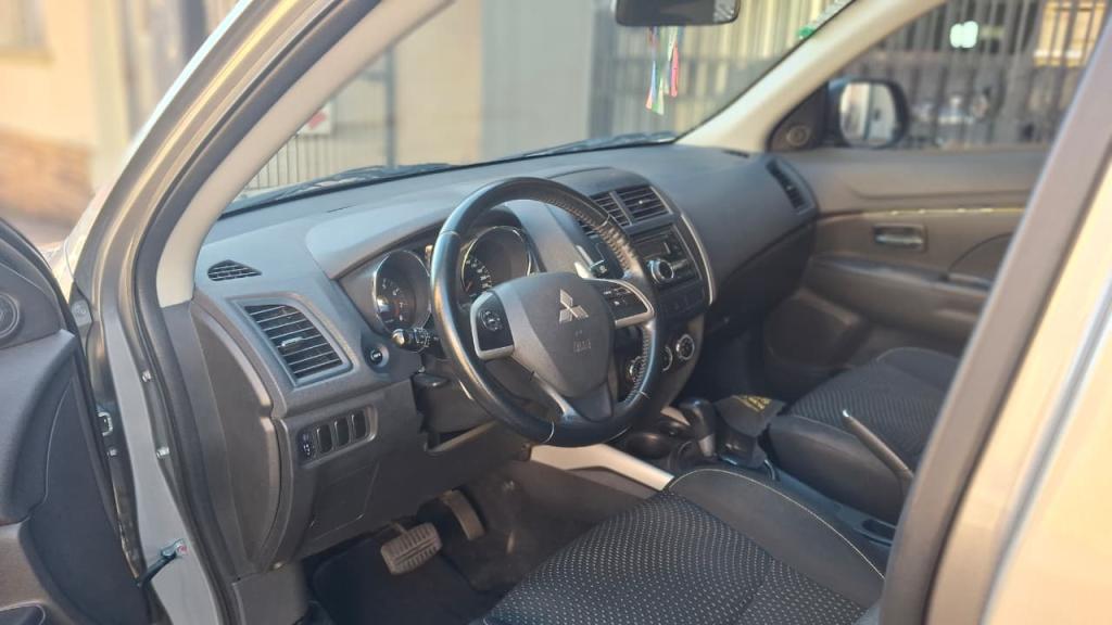 MITSUBISHI ASX - Foto