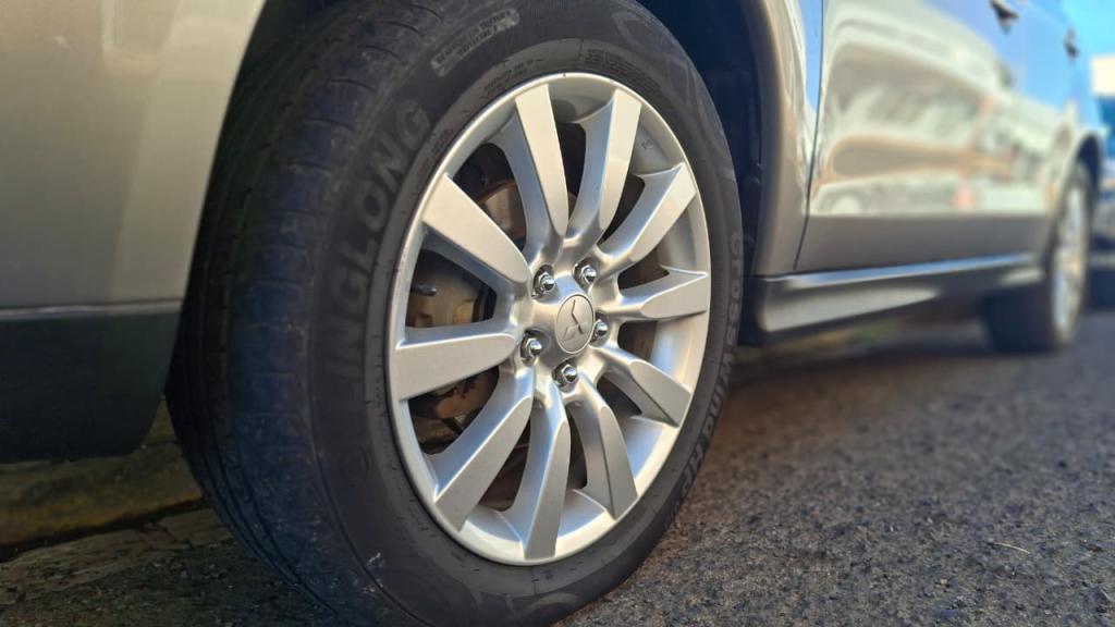 MITSUBISHI ASX - Foto