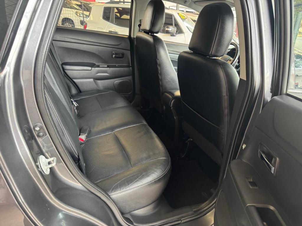 MITSUBISHI ASX - Foto