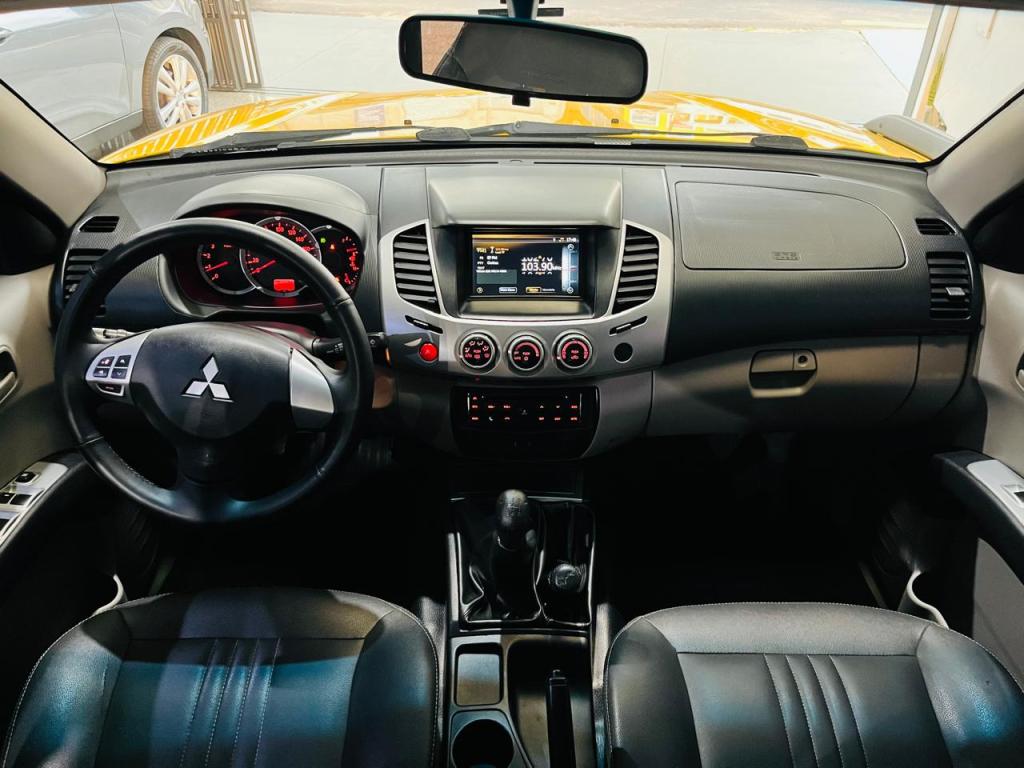 MITSUBISHI L 200 Savana - Foto