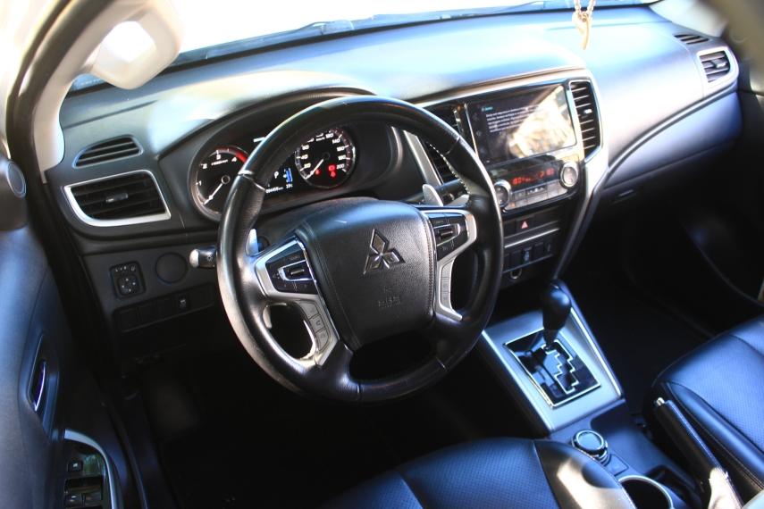 MITSUBISHI L 200 Triton - Foto
