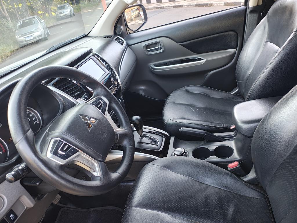 MITSUBISHI L 200 Triton - Foto