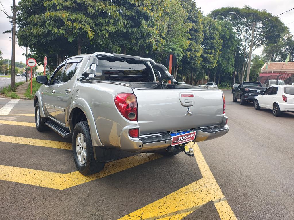 MITSUBISHI L 200 Triton - Foto