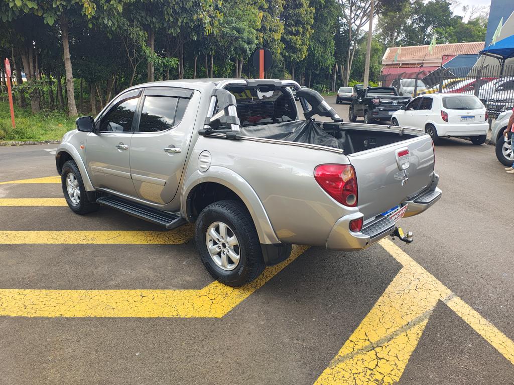MITSUBISHI L 200 Triton - Foto