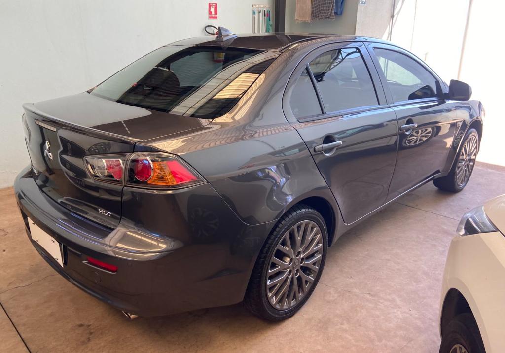 MITSUBISHI Lancer - Foto