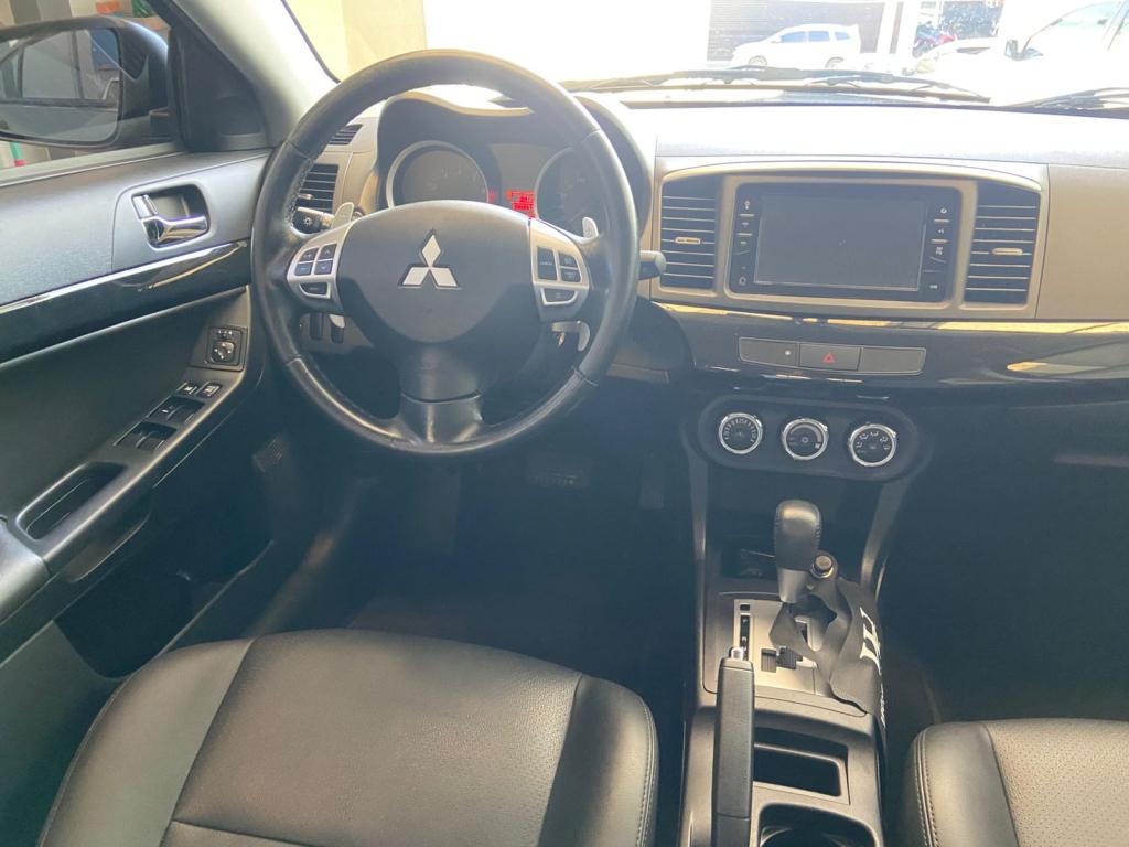 MITSUBISHI Lancer - Foto