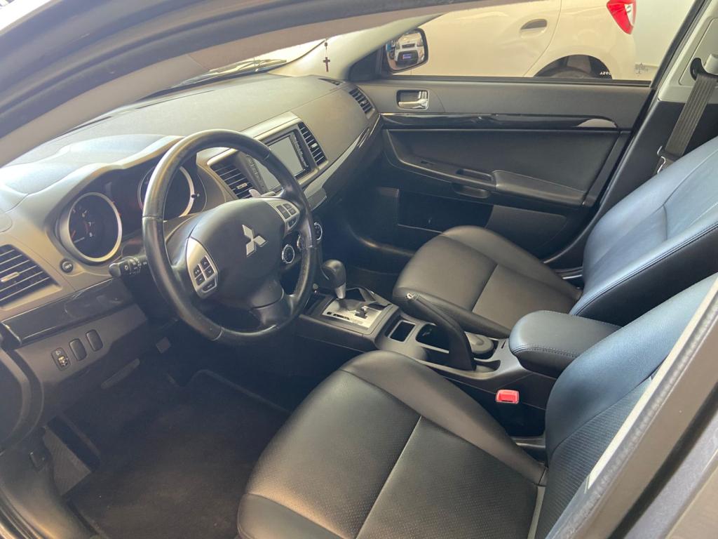 MITSUBISHI Lancer - Foto