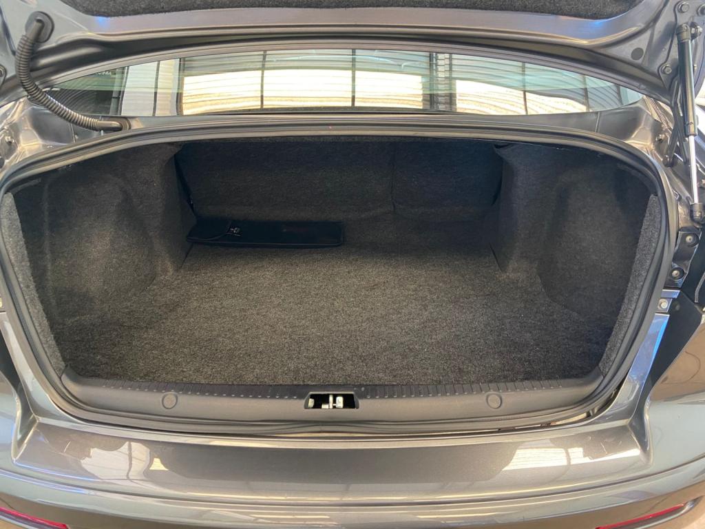 MITSUBISHI Lancer - Foto