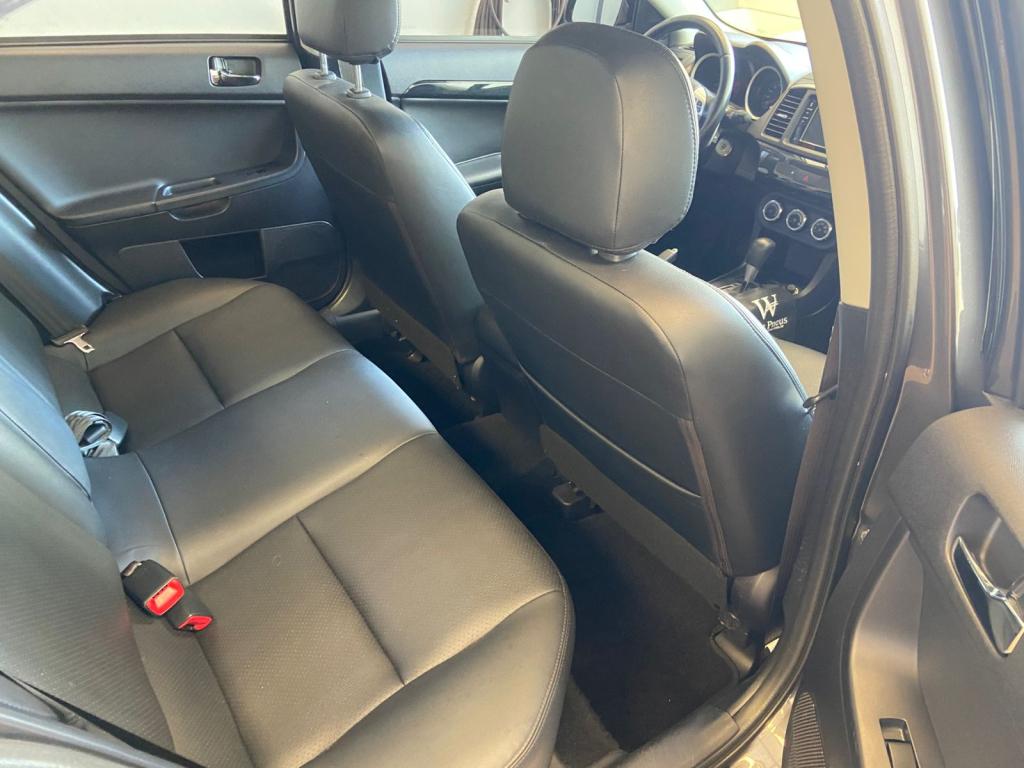 MITSUBISHI Lancer - Foto