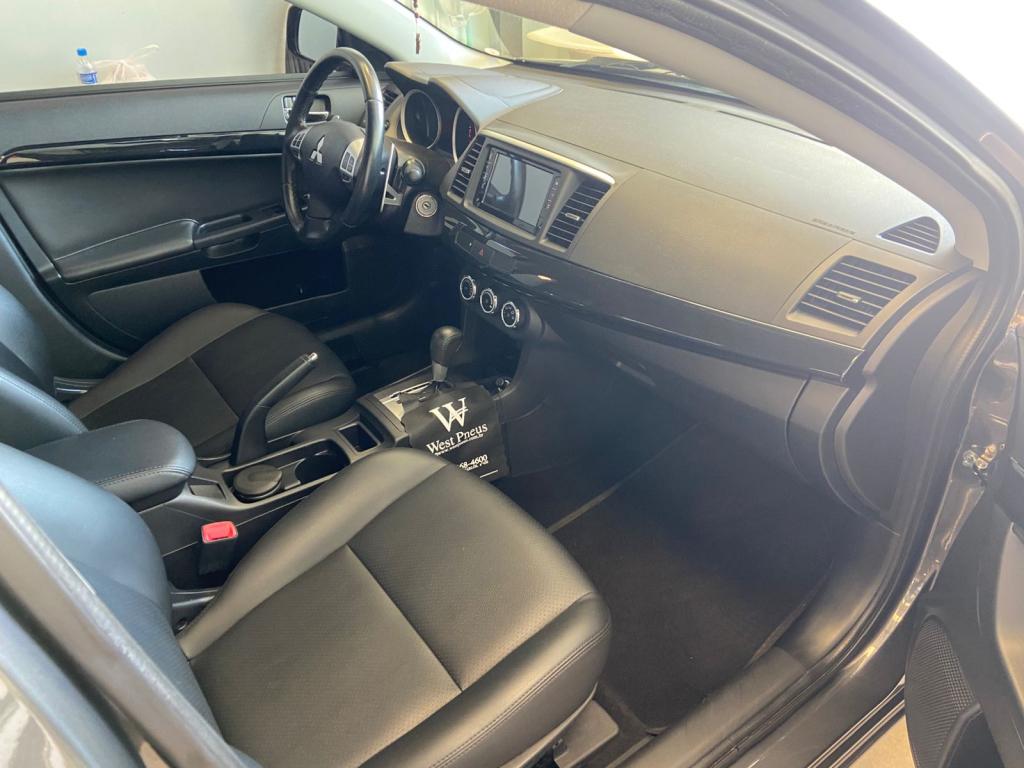 MITSUBISHI Lancer - Foto