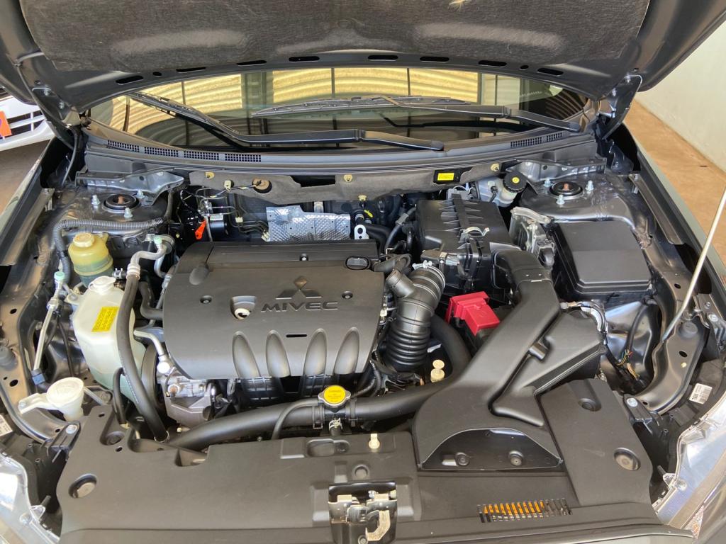 MITSUBISHI Lancer - Foto