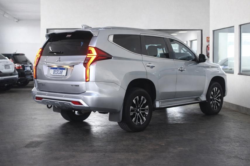 MITSUBISHI Pajero Sport - Foto