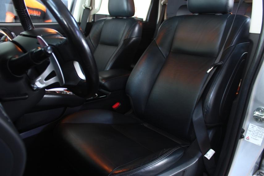 MITSUBISHI Pajero Sport - Foto