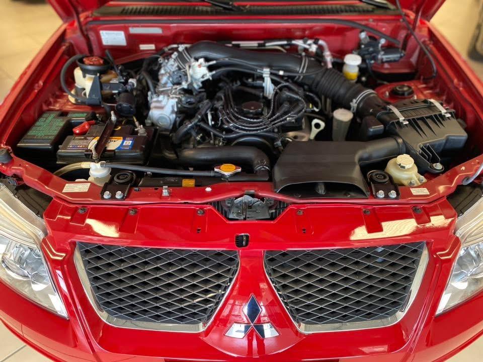 MITSUBISHI Pajero TR4 - Foto