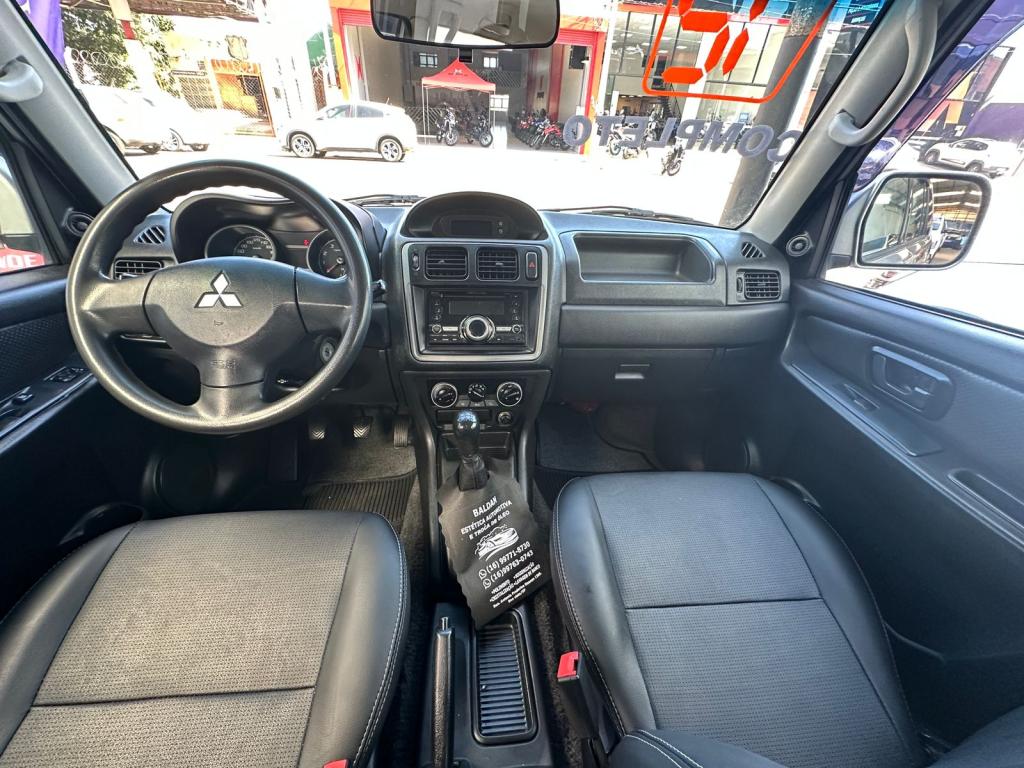 MITSUBISHI Pajero TR4 - Foto