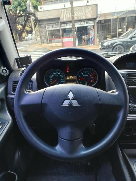 MITSUBISHI Pajero TR4 - Foto