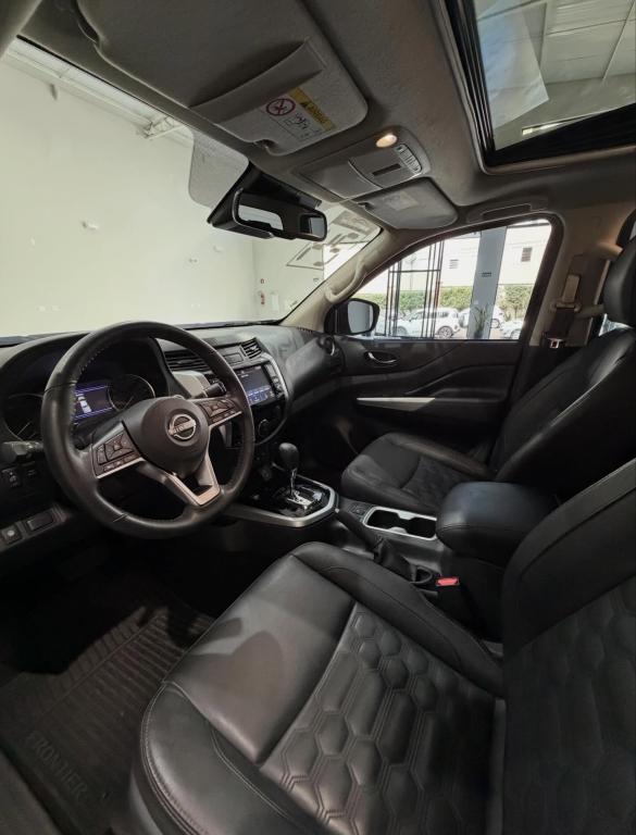 NISSAN Frontier - Foto