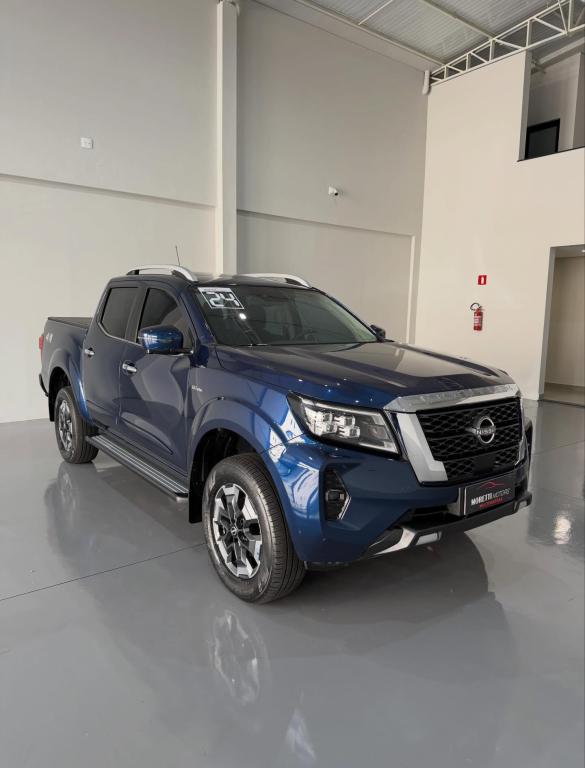 NISSAN Frontier - Foto