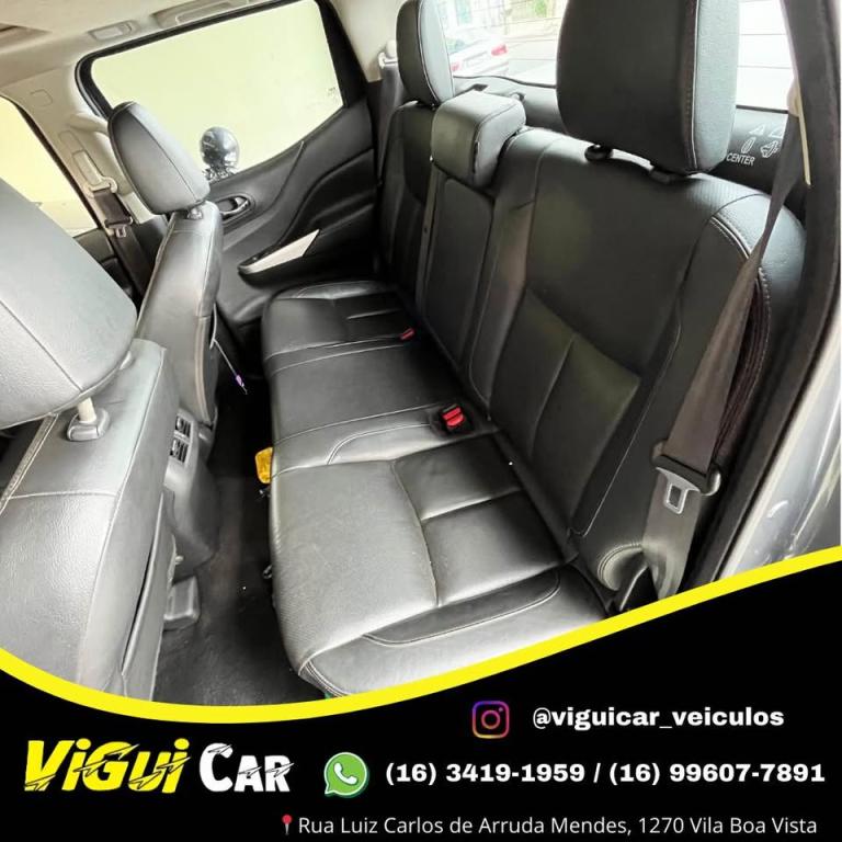 NISSAN Frontier - Foto