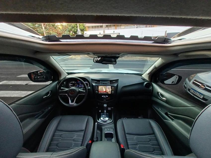 NISSAN Frontier - Foto