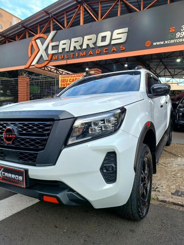 NISSAN Frontier - Foto