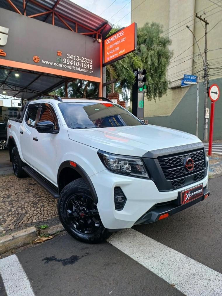 NISSAN Frontier - Foto