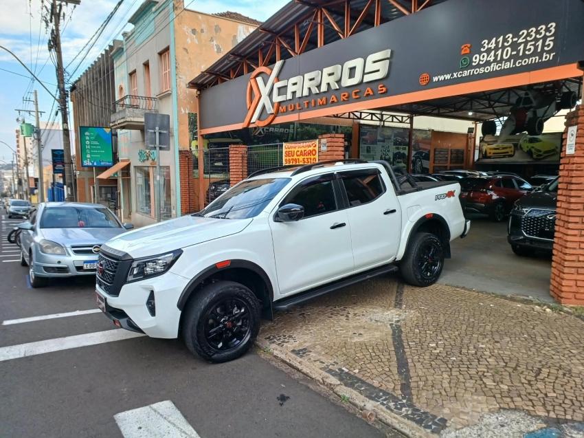 NISSAN Frontier - Foto