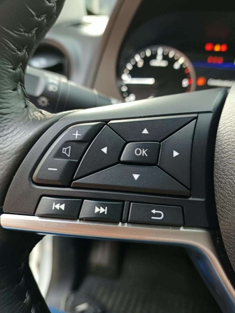 NISSAN Frontier - Foto