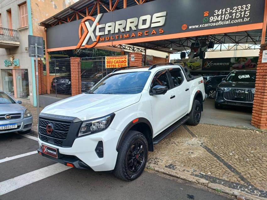 NISSAN Frontier - Foto