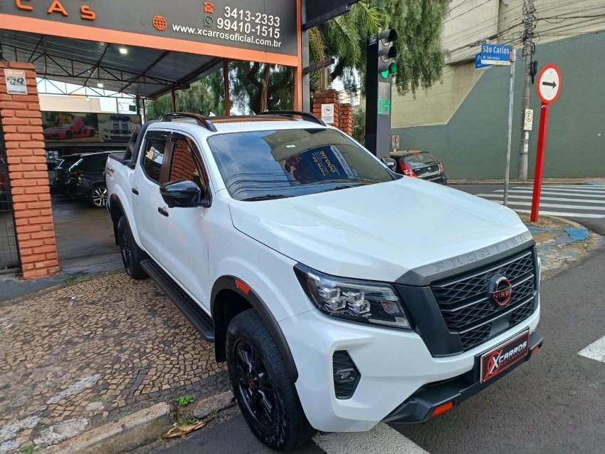 NISSAN Frontier - Foto