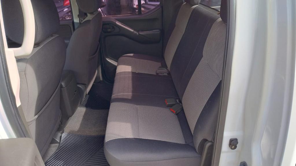 NISSAN Frontier - Foto