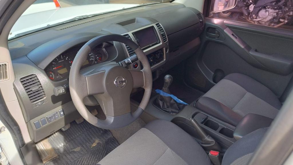 NISSAN Frontier - Foto