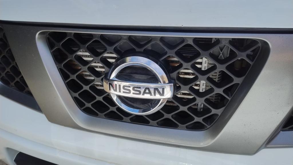 NISSAN Frontier - Foto